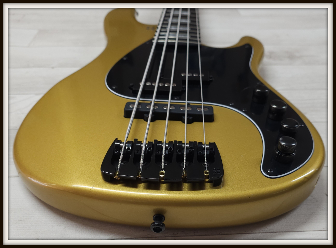 Sandberg California II VT5 Ebony Custom 3-EQ, Soft Aged Gold, 2nd Hand